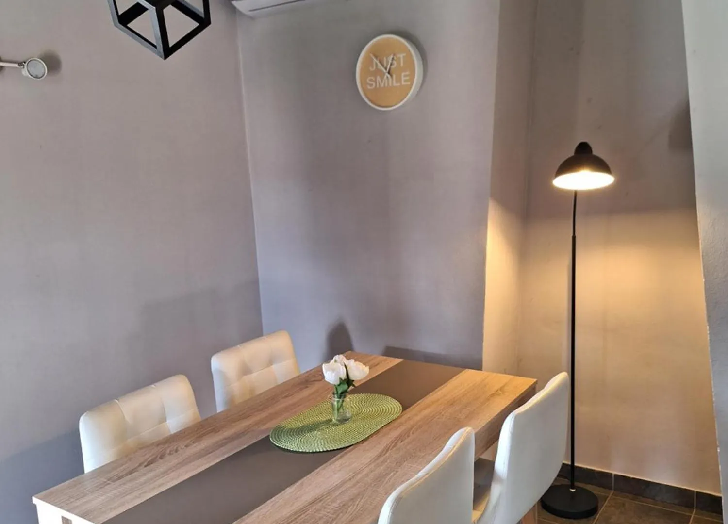 Guest House Flora Pazin