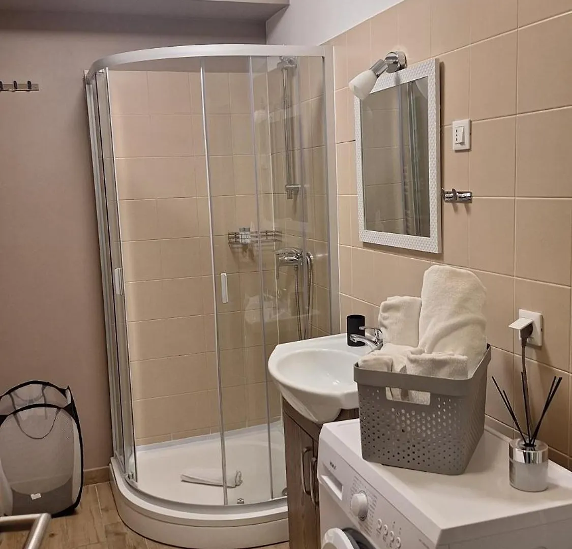Guest House Flora Pazin 4*,  Croatia