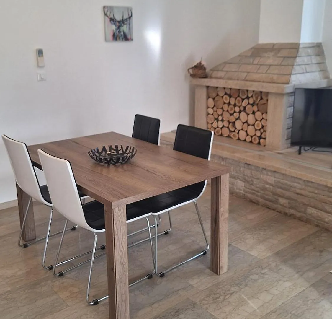 Guest House Flora Pazin 4*,