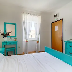 Sansegus Hotel Susak